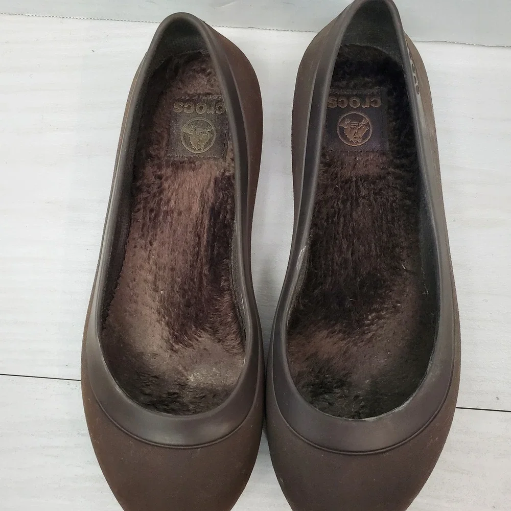 Crocs Women's Faux Fur Lined Ballet Flats Brown Comfort Shoes Size 7 W‎